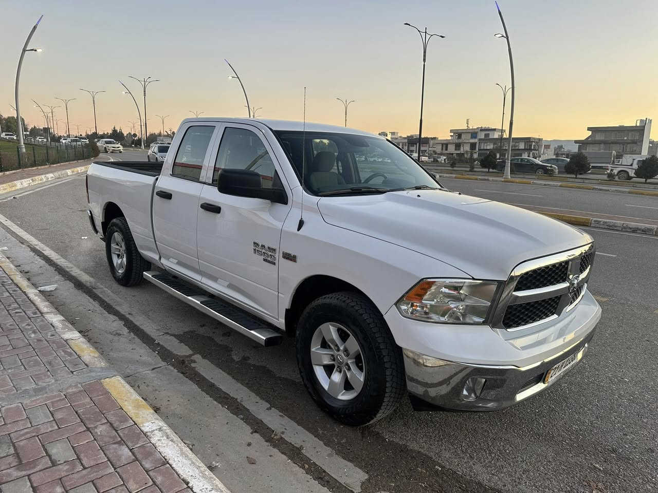 سلام عليكم 
دوج رام موديل ٢٠١٩ مكينه ٨ سلندر ٥٧٠٠ هيمي فور ويل شبرين من بودي مصبوغ حادثها كلش خفيف ماشي ٦٥ الف ميل شاصي و ايرباك مكفول بيها منظومه غاز إيطالي تانكي ١٠٠ لتر سعر ١٩٥ مجال قليل بس بيع بدون تراوس مكان سياره سليمانيه ***********
