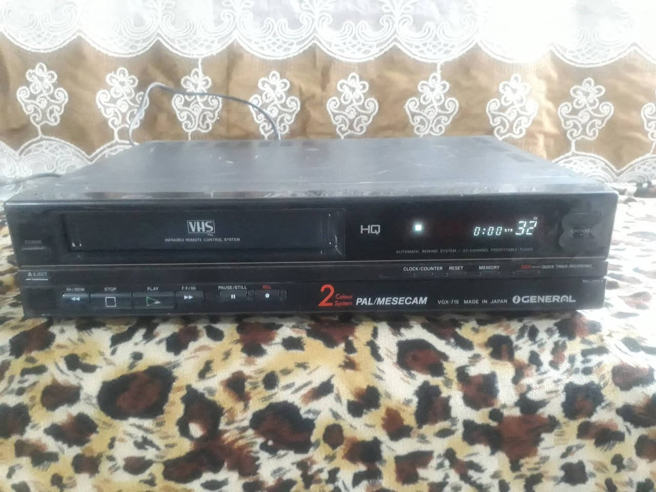 جهاز فديو جنرال ياباني اصلي قديم ثمانينات
شغال كهرباء فقط يحتاج قوايش متروك من فتره


**إذا كنت صاحب هذا الإعلان وتريد حذفه لأي سبب، رجاءا أرسل رسالة إلى الدعم الفني**