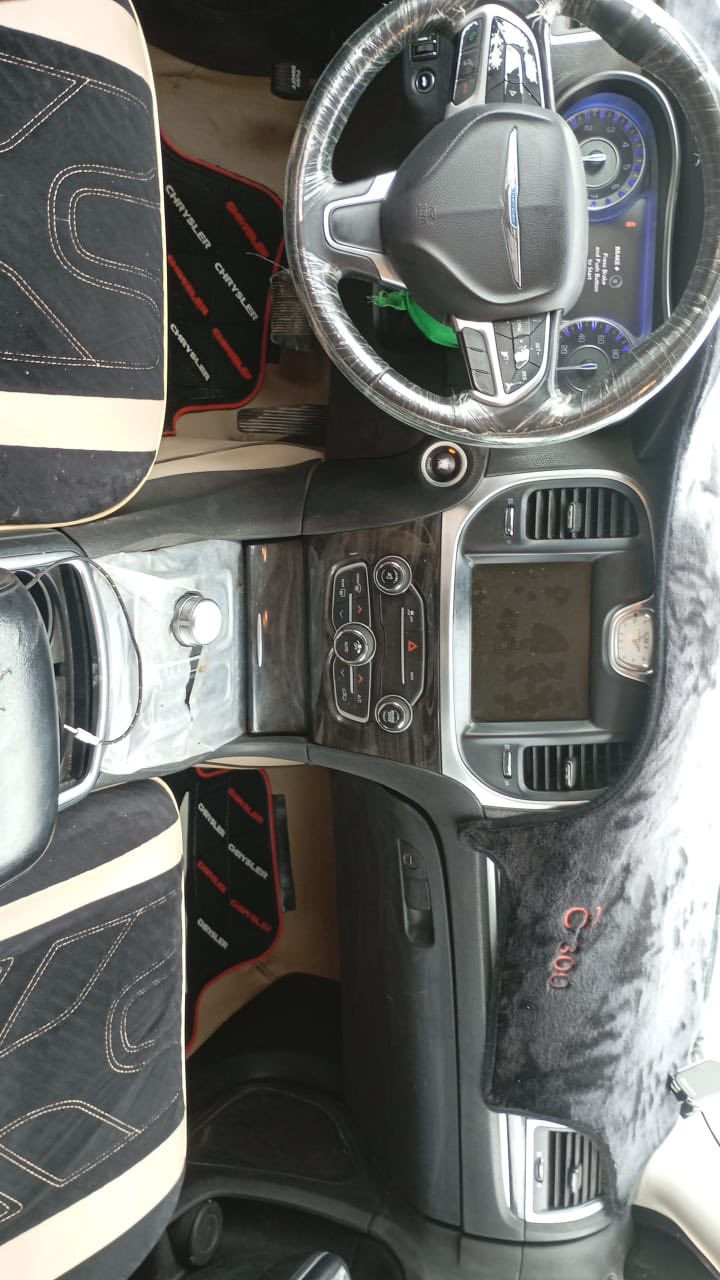 السلام عليكم اوباما للبيع موديل 2016 بيهه بارد قليل وشبر صبغ بلجاملغ الخلفي السعر 230وبيهه مجال استفسار اكثر اتصل ***********
