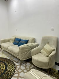 ايطالي • يتحول لسرير • نظيف