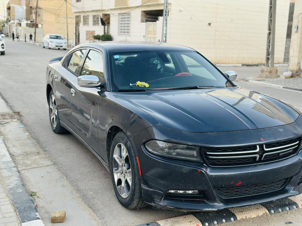 السلام عليكم 
جارجر 2016 اصل 
رقم بغداد
حادث خلفي موجوده صور حادث بالمنشور
بدون ايرباك 
مكان السياره كربلاء 
جاهزه للأخير
السعر 165 
***********
