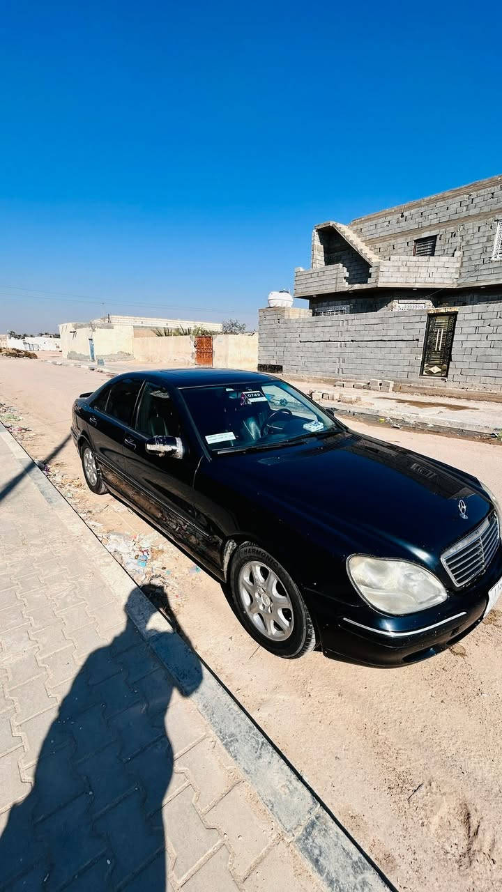 مارسيدس غواص موديل 1998
محرك 6 سلندر , اوتوماتيك رقم بصرة راعيها موجود 
رقم مميز وارد يابان مكفولة من الصبغ والضربة ما عدا طخه بسيطة في هلال التاير الايسر الخلفي وموجوده صورتها 
كير ومكينة بلاد مواصفات الغواص معروفة ، كشنات ، جلد كهربائية تدفئة ، تبريد ، فتحة ، مثبت سرعة ، عليها ادامة مجاول وبلكات ونوزلات ، غرفتها نظيفة 85‎%‎ ، جوبلسات تصعد وتنزل 
السيارة بيها نقوصات بس بشكل عام كلش حلوة وملاحظة الدعامية الامامية معوجة مو بسبب حادث لكن سيارة رجعت عليها وانوجعت وما صلحتها
السعر 85 وبيها مجال ، المكان البصرة الهارثة 
الرقم ***********
