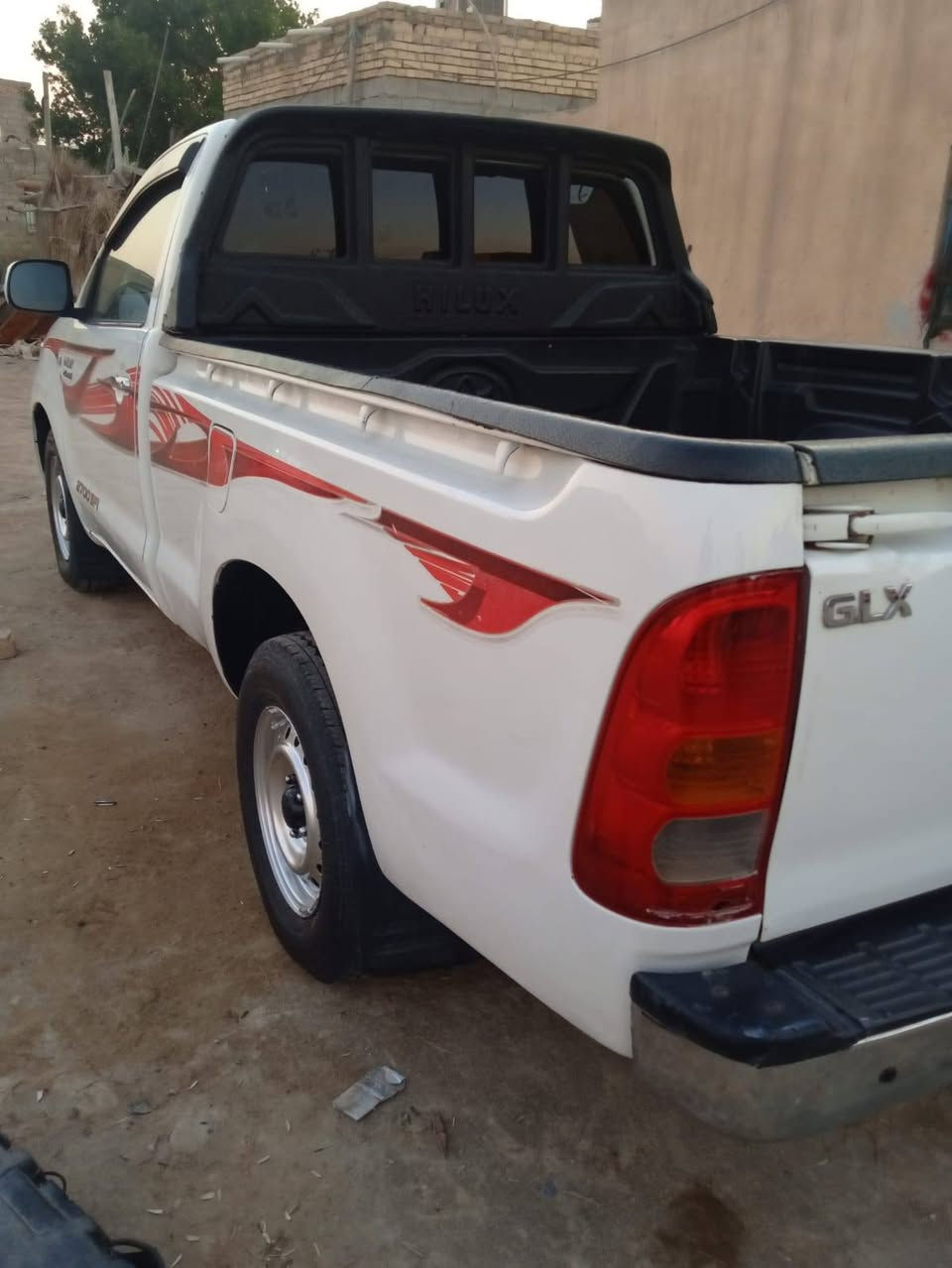 للبيع فلاونزه تك 2010 مكفوله رقم بغداد مشروع وطني محرك كير اكسن كفاله طخم تايرات جدد  جام كهربائ تبريد تدفه سياره جاهزه شراي يتصل ***********
