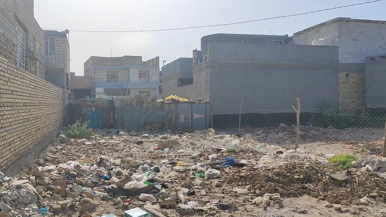السلام عليكم قطعه للبيع بالبكرلي خلف
جامع سلمان المحمدي مساحتها 200 متر 

واجه 10 ونزال 20 مدفونه وكامله شارعها 10 متر مجاري وتبليط قريب عليها جدا وكهرباء بس هاي القطعه فارغه مامبنيه 

////***///***///***///***///***///**///**///**//***//**/

السعر المطلوب 40  وبيها مجال 

////***///***///***///***///***///**/////

للاستفسار مراجعة مكتب عقارات حسين المعموري الكائن في البكرلي قبل جامع سلمان المحمدي 

او الاتصال على الرقم *********** حسين المعموري
