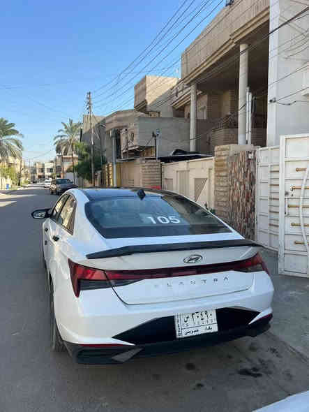 السلام عليكم 
النترا 2023 للبيع مكينة ١٦٠٠ خليجي كوريه اصل مو صيني
كير At 
رقم بغداد بأسمي تحويل ثاني يوم 
المواصفات
شاشه وكامره دواره 
سلايد 
تحكمات ستيرن جهتين 
مانع انزلاق 
3 وضعيات قياده 
وباقي المواصفات العاديه
سياره على ايدي من الشركه لليوم ماشيه ٦٧ الف كيلو حقيقي قابل للزياده
السياره مكفوله من الصبغ والبارد 
بيها رصعات خفيفه وبيها طخه جوه قبغ البانزين ممصلحه هم خفيفه وشخط بالباب خفيف
مكاني بغداد الغزاليه والسعر ١٥٨ ورقه وبيها مجال بسيط
رقم ***********
