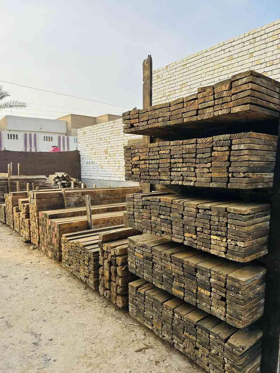 قالب خشب للبيع 13 مكعب /***********
