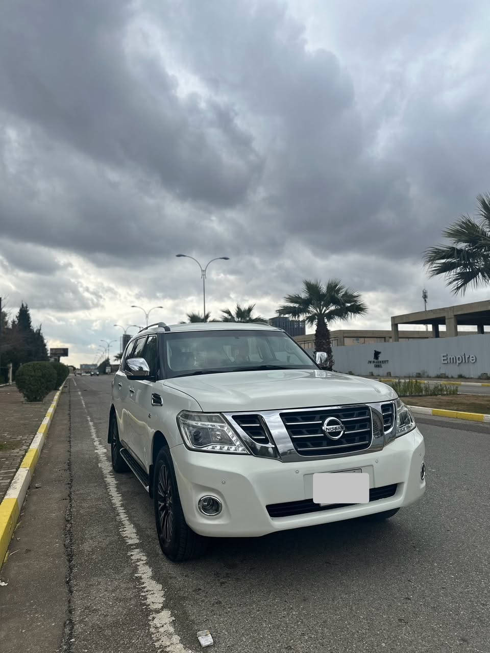 نيسان باترول 2013
‎مواصفات SE درجة 2
‎المحرك 5.6 مرغوب
‎سلايد
‎ثلاجة
‎حساسات
‎جگ
‎كوشن كهربائي
‎تبريد مركزي
‎ماشي 221,000 كم
‎المحرك والگير شرط (بالحالة الممتازة)
‎السيارة بدون مصاريف إضافية

‎باب الخلفية سكن بها شويه صبغ ، جاملغ السكن بها بارد 
باقي كله ما بي شي

مكان اربيل
***********

السعر : خاص
