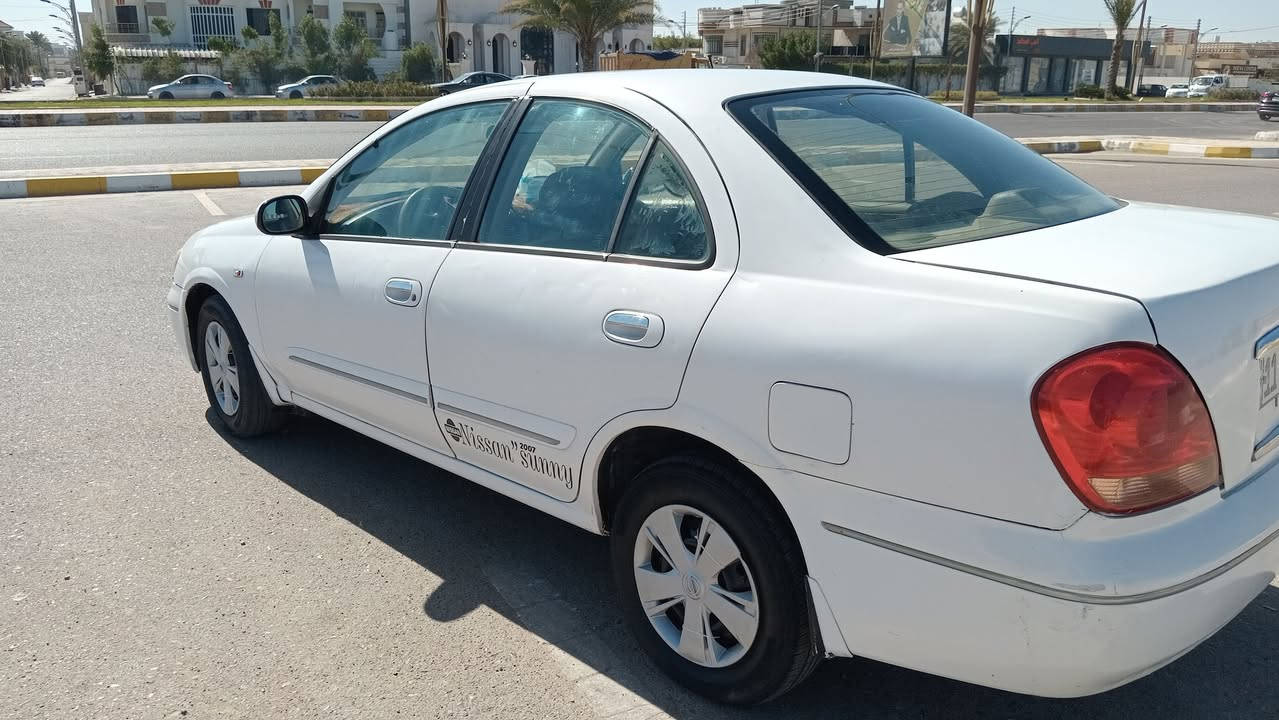 السلام عليكم .اخوان صني موديل ٢٠٠٧ رقم بغداد هزه جديده محرك ١٨٠٠ اسود (كير عادي)تبريد شغال تدفئه سياره حلوه السعر٨٥$ مكاني الفلوجة  هاتف ***********
