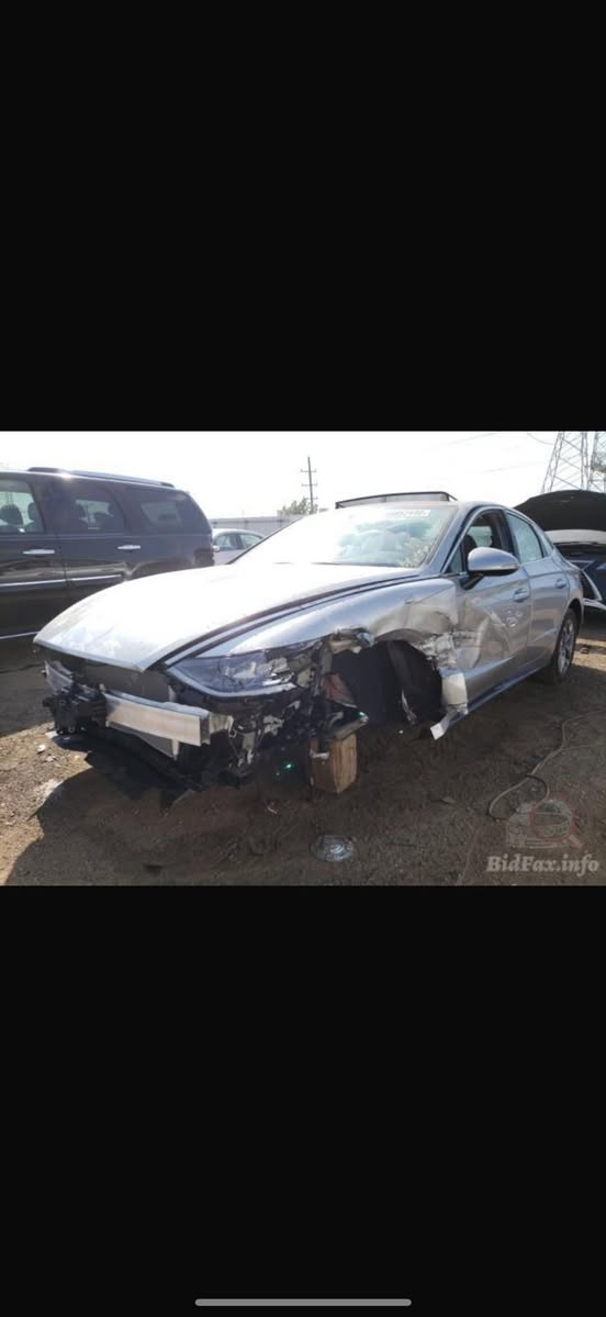 سوناتا موديل 2020 فئة لمتدد فول
ايرباك بردة فقط 
حادثهة جاملغ وباب مال سايق 
وصار بيهة بلعراق ربع البنيد صبغ
رقم بغداد
محرك ٢٥٠٠ جي دي اي 
ماشيه (١١٠  الف كيلو متر مو ميل))

- بصمة ابواب لمس + تشغيل + صندوق

- بانوراما ( فتحة سقف ) + بردة سقف كهربائي 

- دشبول دجتال 

- كشن كهرباء  

- كشنات تدفئة وستيرن 

( android auto + apple car play)

امامي وخلفي وجانبي + توقف تلقائي

- اشاير في المري + نفطة عمياء في المري

- سستم صوت BOSE الصوت 12 سماعة و دمام 2

عدسات LED بكلايتات لد

14- هاندبريك بصمه + اوتو هولد للتوقف في الازدحامات

- شاحنة طوارئ شحن سريع

- منفذ USB امامي خلفي 

- نظام الترحيب عنده الاقتراب داخل وخارج السياره

- وضعيات قياده  

- نظام تحديد المسار 

- مثبت سرعه 

- نظام مستشعرات في الباب من تنفتح الباب تتوقف السياره 

السيارة مكانها بغداد شارع فلسطين
اي استفسار الاتصال على الارقام

 غير متواجد على فيس فقط واتساب واتصال

سعرها 160   ورقة  

--

***********  

واتساب او الاتصال عالرقم
بيهة ملاحضات بسيطة
