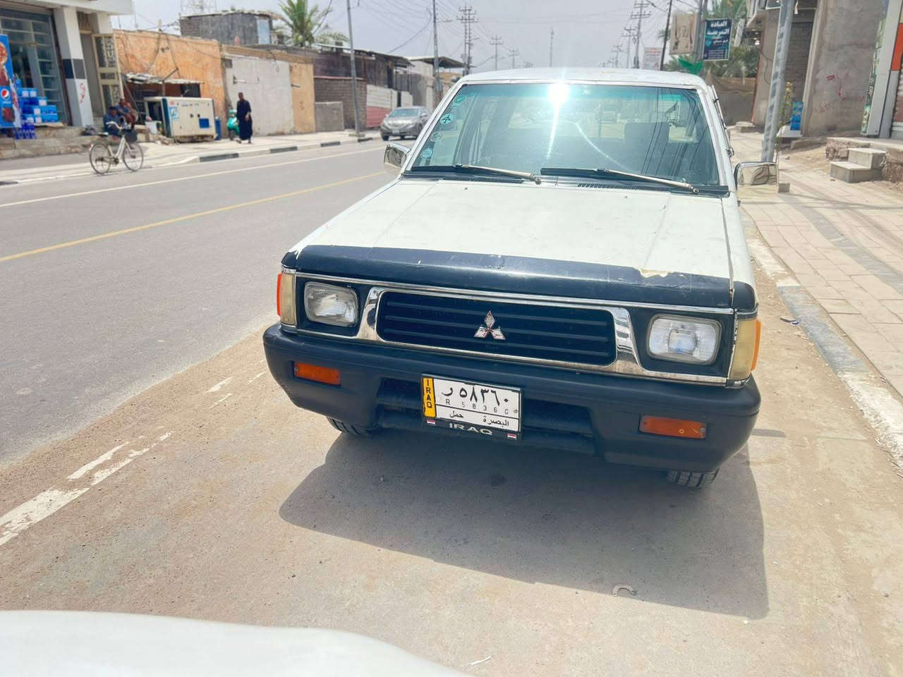 مستوبيشي للبيع مكينه وكير ونجي جدد سياره حلوه وجاهزه تخم تاير حداده جاهزه رقم بصره السعر 44 وبيهه مجال العنوان  البصره المدينه بني منصور ***********وشراي بخدمته
