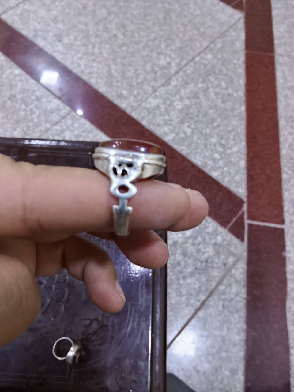 خاتم يماني صباغه يدويه جميله يوجد توصيل التفاصيل خاص او واتساب***********
