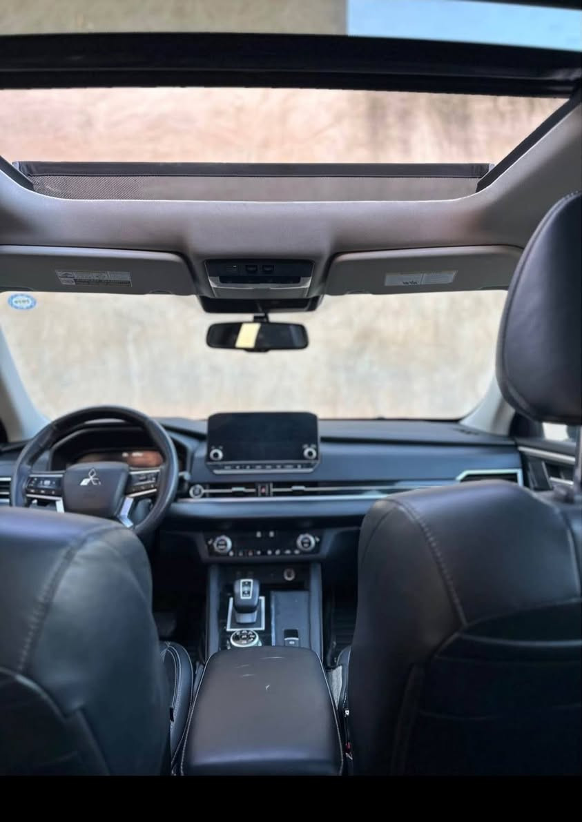 𝐌𝐈𝐓𝐒𝐔𝐁𝐈𝐒𝐇𝐈
𝐎𝐔𝐓𝐋𝐀𝐍𝐃𝐄𝐑 2023
ميتسوبيشي اوتلاندر
 موديل :     SEL۲۰۲۳

    7 راكب

السعر۱۹٥$ مجال

عداد  المسافة ۱۰ میل فقط

حجم المحرك : 2.5L ( 4,سلندر
سعر ....     ۱۹٥ ورقە مجال
مکان/ اربیل  . شارع 100م
معرض نجوم البصرە🔶

( نصف جاملخ صبغ بدون دواخل . بجم کبس)

 مواصفات  
SEL

دةبل اكسل (𝐀𝐖𝐃) 
 بصمة ابواب 
دبڵ   بانوراما 🔴

بصمة تشغيل 

شاشة دشبول ديجيتال

كاميرا °360
‏‎كاميرا امامي
كاميرا جانبي
كاميرا خلفي
هاند بريك بصمة
اوتو ستارات (𝐀𝐔𝐓𝐎 𝐒𝐓𝐀𝐑𝐓)
اوتو ستوب (𝐀𝐔𝐓𝐎  𝐒𝐓𝐎𝐏)
رادار امامي (تحديد مسار)
رادار جانبي  (نقاط عمياء)
رادار خلفي (التحذير من الاصطدام)
حساسات امامي
حساسات جانبي 
حساسات خلفي 

إشارات بلمري 

مري شفط

نظام (𝐎𝐅𝐅-𝐑𝐎𝐀𝐃)
نظام (𝐒𝐇𝐎𝐖)
نظام (𝐀𝐔𝐓𝐎)
نظام 
(𝐄𝐂𝐎)
نظام (𝐍𝐎𝐑𝐌𝐀𝐋)
نظام (𝐒𝐏𝐎𝐑𝐓)
كشنات جلد شامو 

كشن السايق كهربائي
كشنات هیتر
تحكم استيرن 
تبريد لمس 
تبريد مركزي قطعتين
صندوق شفط كهربائي 
لايتات (𝐋𝐄𝐃) 
عدسة زينون 
بكلايتات (𝐋𝐄𝐃)
ويل 20

بعد هوايه مواصفات 
 رقم الشاصي مرفق مع صور
‏‎تفاصيل اكثر الاتصال علی ارقام التاليه  
۰۷٥۰۱۳٥٥۹۳٥
۰۷۷۰۱۳٤۳٤٥٦

(مكان السياره اربیل ...شارع 100م ..معرض نجوم البصرە)

‏
