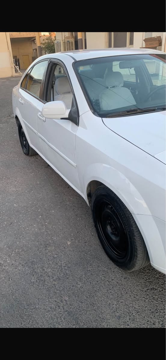 2011 Optra  The  · Wagon · المسافة المقطوعة: 2235 ميلاً

اوبتر 2011 فول گير توماتيك بيها ثلاث قطع 
سياره فول فول
رقم جديد سنويه جديد 
تايرات تخم جديد صدر جديد  
الاستفسارات اتصل *********** مخمور, أربيل
