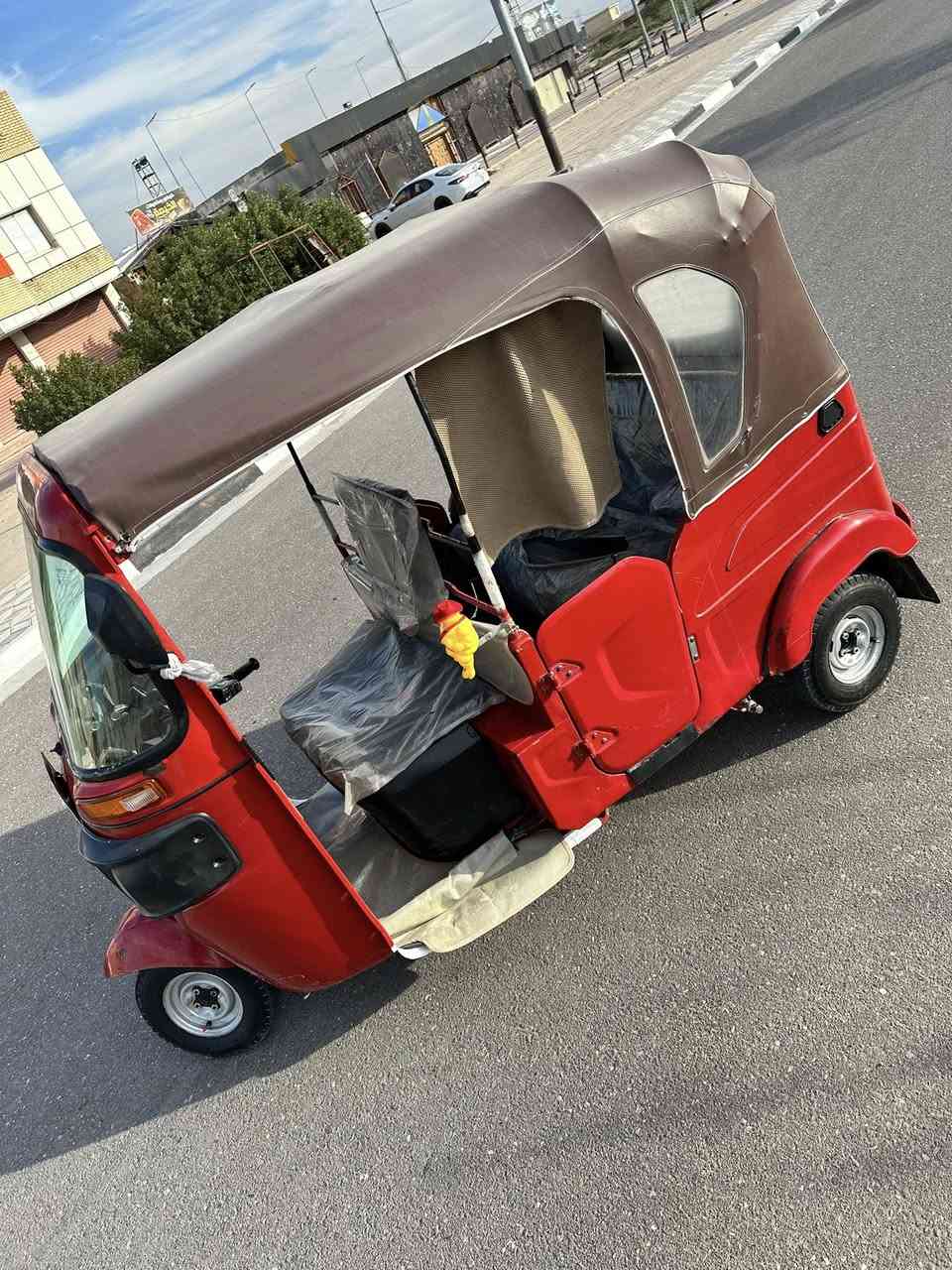 السلام عليكم تكتك22رقم وسنويه
بدي كفاله
مكينه مجفته 
السعر8
مكاني البصره 
رقمي ***********
