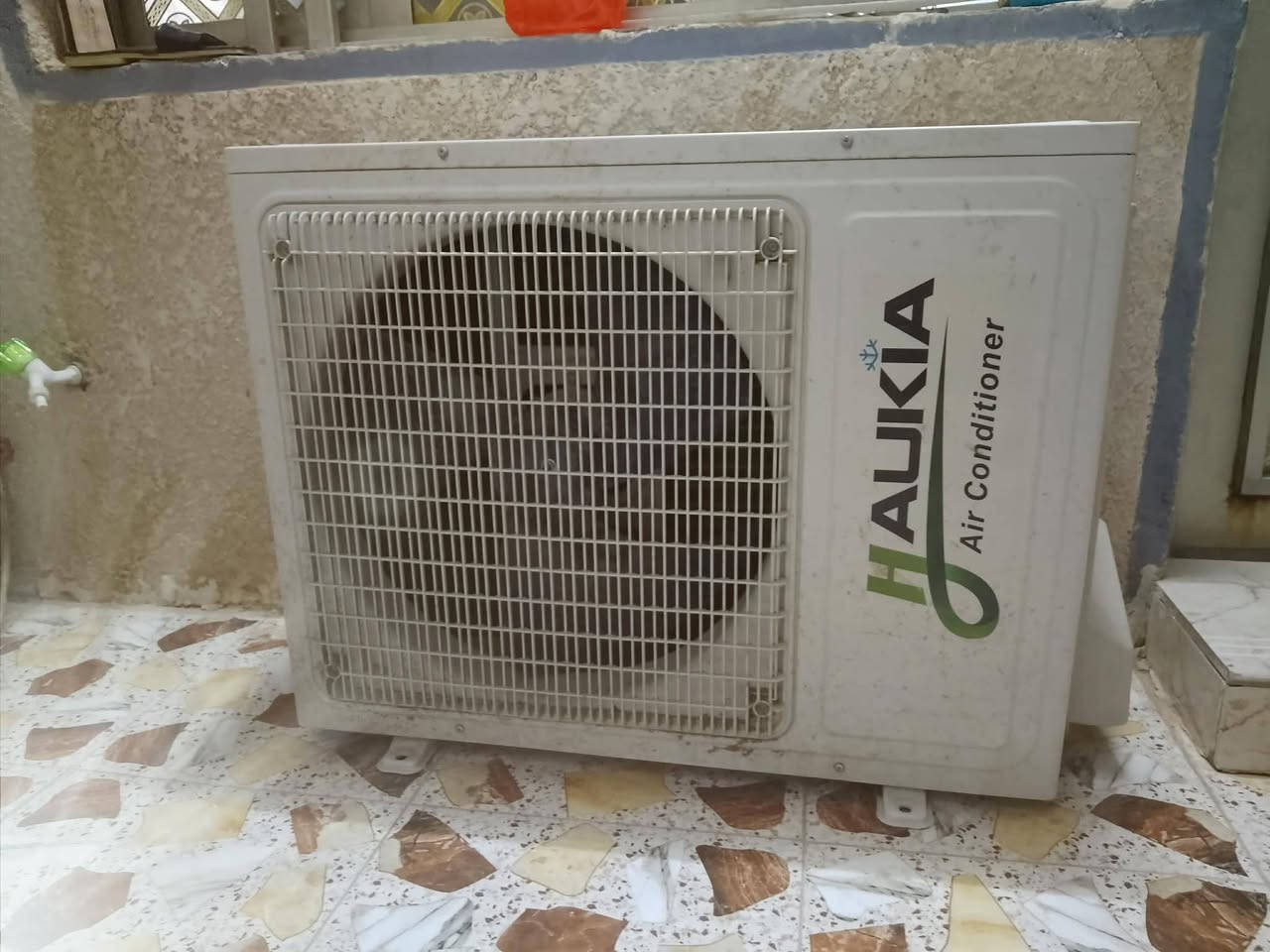 سلام عليكم سبلت للبيع اوكيا نضيف كلش
2طن 
غاز 410

مستخدم قليل السعر 450الف وبي مجال  لاستفسار***********
