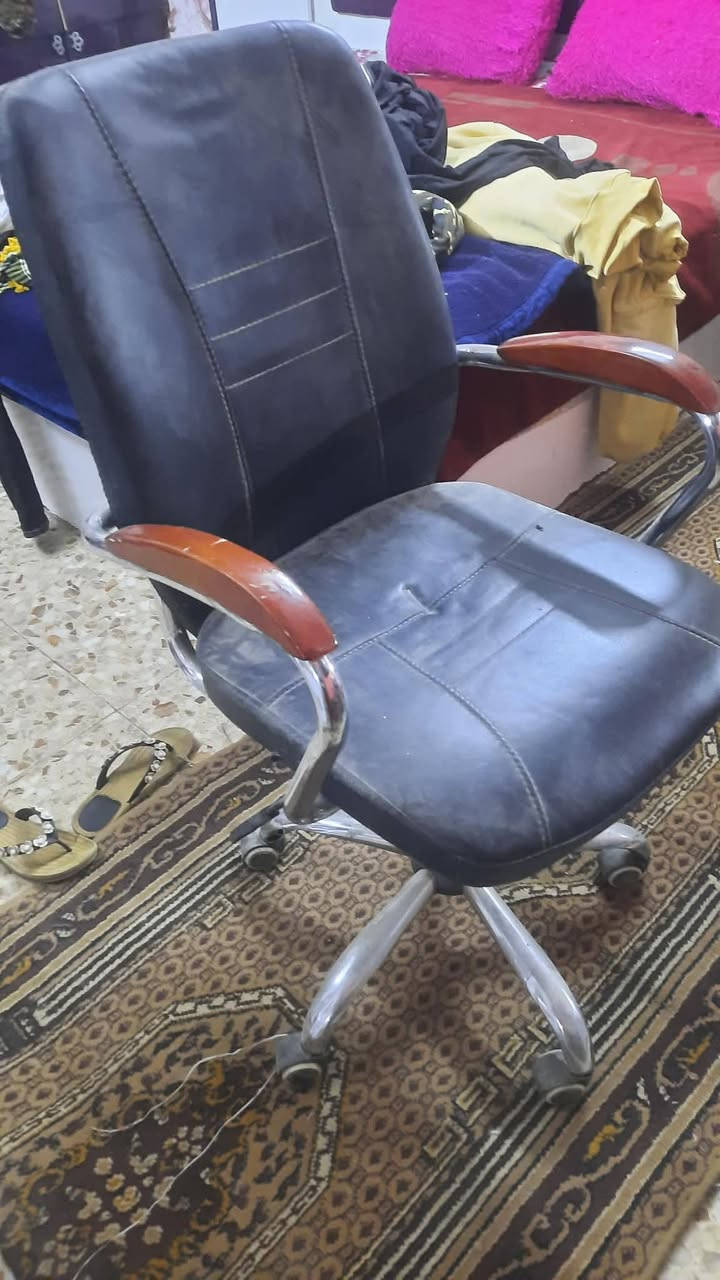 10 كراسي دواره مكتبيه عددهن 10سعرهم 250 مكاني شعب عندك غرفه للبيع اثاث راسلني ابيعهم االك


**إذا كنت صاحب هذا الإعلان وتريد حذفه لأي سبب، رجاءا أرسل رسالة إلى الدعم الفني**