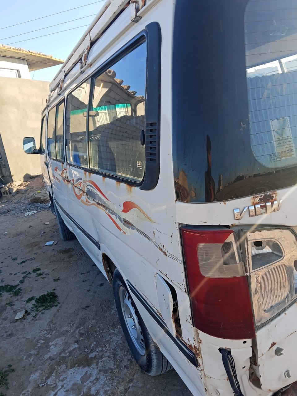 فراشه مديل 2014 مكينه كير اكسن حداديه كفاله طخم تاير  ابيع هل مو جود بدون رقم السعر ٢٠ وبيه مجال***********
