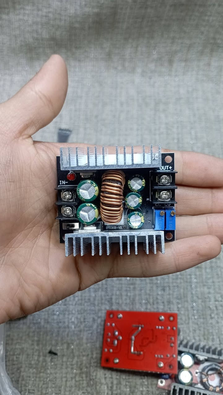 5 قطع بهذا الشكل
الي يفيده يراسلني


**إذا كنت صاحب هذا الإعلان وتريد حذفه لأي سبب، رجاءا أرسل رسالة إلى الدعم الفني**