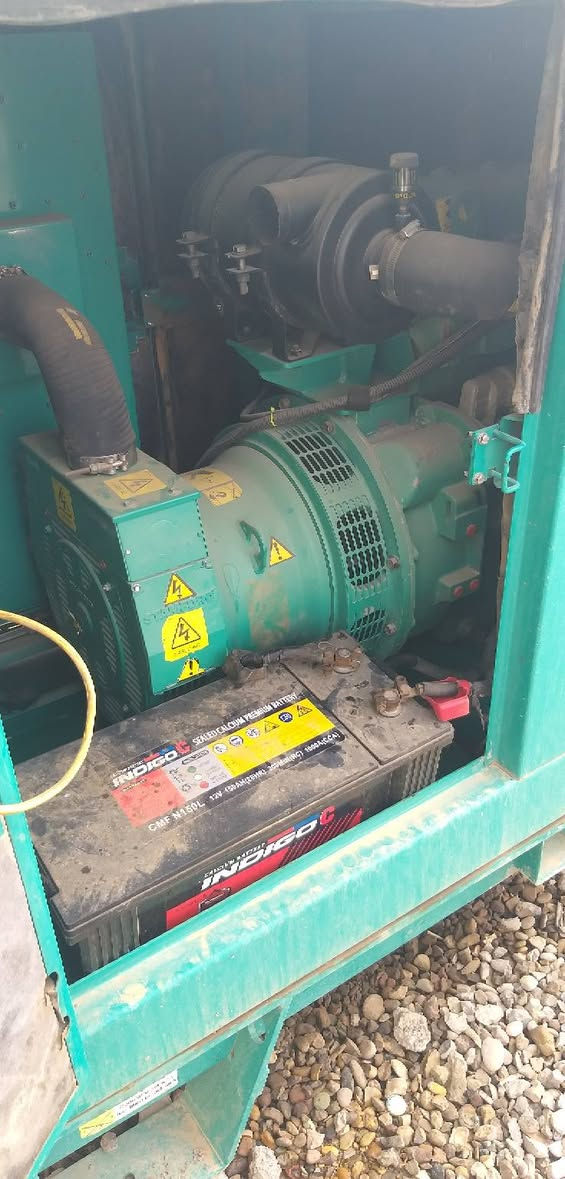 السلام عليكم للبيع مولد كمنز 
٣بستم ٣٠كيفي  شغال نكره نضافه٨٠من ١٠٠ 
سعر٣٠وبي مجال مكان ديالى
رقم تلفون الولد***********
