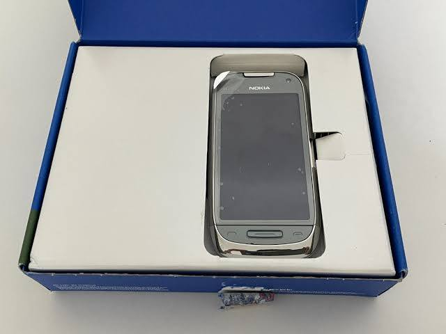 للبيع نوكيا C7 جديد غير مستخدم شرط ملحقات كامله 
***********
***********

