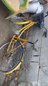 بايسكل ياباني سعره 35 الف وبي مجال .. المراسله واتساب 07751786112