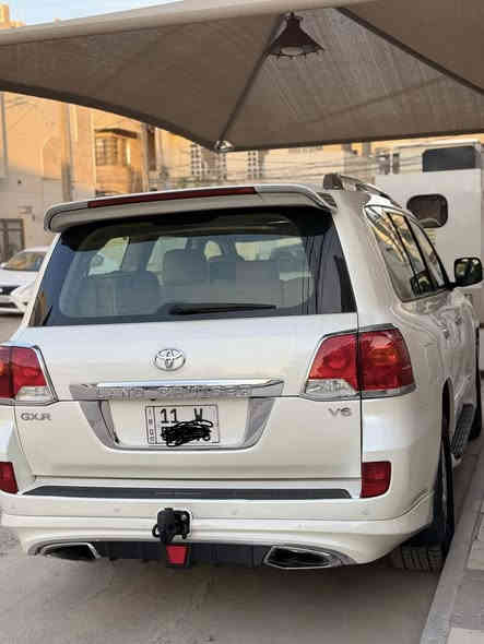 لاندكروز 2015 رقم بغداد باسمي 
مكفوله كفاله عامه محرك 6 سلندر
فول مواصفات 1/1 مطفايه شاشات 3 
حساس امامي خلفي تحكمات ستيرن 
مري قلاب كشنات كهرباء كامرات 
بصمات فتحه 
السياره جديده بمعنا الكلام 
الي يدور الجديد يتصل السعر 430$
***********
