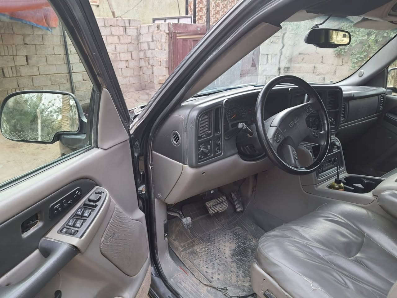 جمسي يوكين بترة ادوات  2006 فول مواصفات اشاير بالمري كراسي خزن وضعيات وتدفئة في المقاعد مضخم صوت شاشة كهربائيات كلهة شغالة محرك كير خير من الله نشاط فول  متومة حاسبة طبق الأصل مكفولة من سرقة عشائر انتربول السعر ٥٠ وبيهة مجال الاتصال على الرقم بي واتساب ***********
