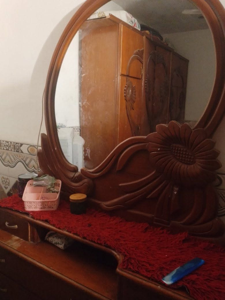 سلام عليكم سبلت البيع اخو جديد ستعمال موسم واحد مدخل تصليح مكان المين الثانيه ***********وغرفت نوم صاج
