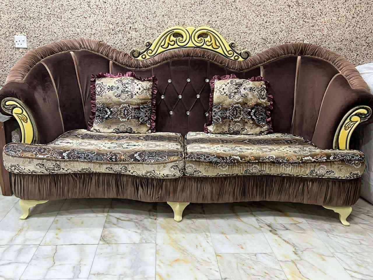 للبيع تخم كلش زين ونضيف و وياه طبلاتت اني مخذته  مليون و750 اوريد ابيعه  ب مليون وبي مجال للشراي  عنواني بغداد الشعب


**إذا كنت صاحب هذا الإعلان وتريد حذفه لأي سبب، رجاءا أرسل رسالة إلى الدعم الفني**