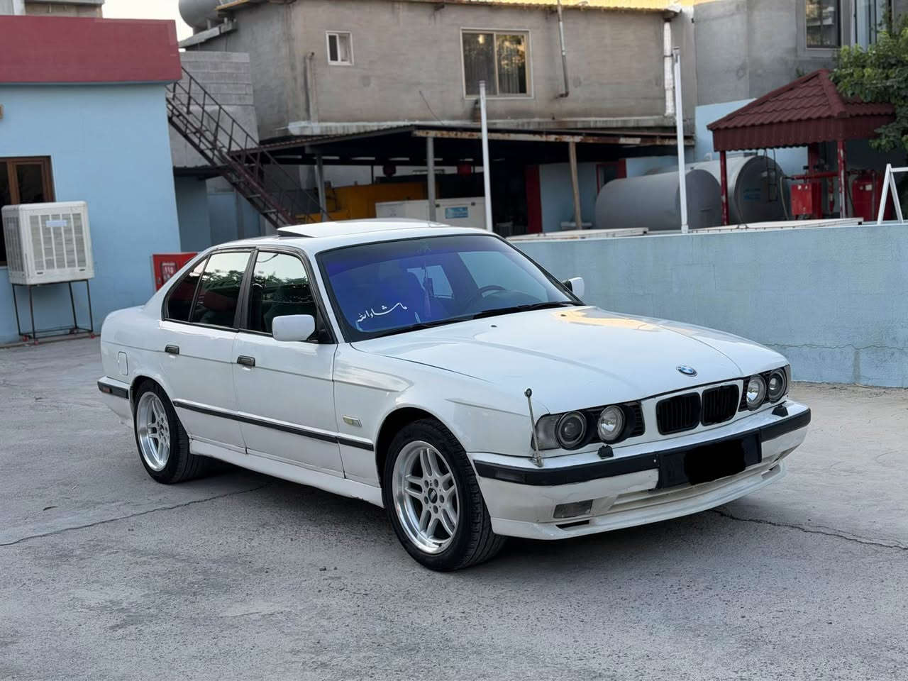 BMW 1992 520I V6
باج ئاسایش رسم بە شەرتی ئەوەلیات
فول مواسەفات
ناو سپی
پێش گەورە
سلاید
تەبرید
دەبل پەرەشوت
دەبل چەکمەج
کامل کرایتە سپۆرت
لایت ئەلقە
گێر و مەکینە و ئارم و ئەوەلیات بەشەرت
موس و براوە بەشەرت
37$ کەمەک مجال
*********** سوران, أربيل
