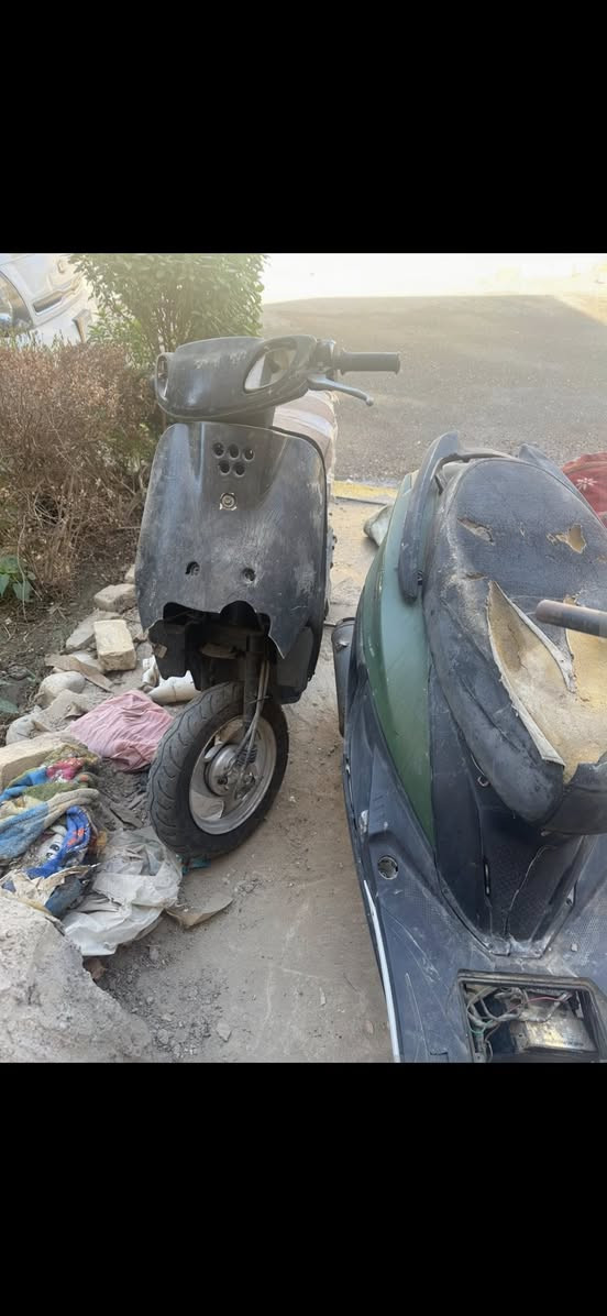 دراجات كوم حديد سكنس عطلها سنتر و كهربائيات ومنغولي كابريتر  شراي يجي خاص فقط او اتصال ***********
