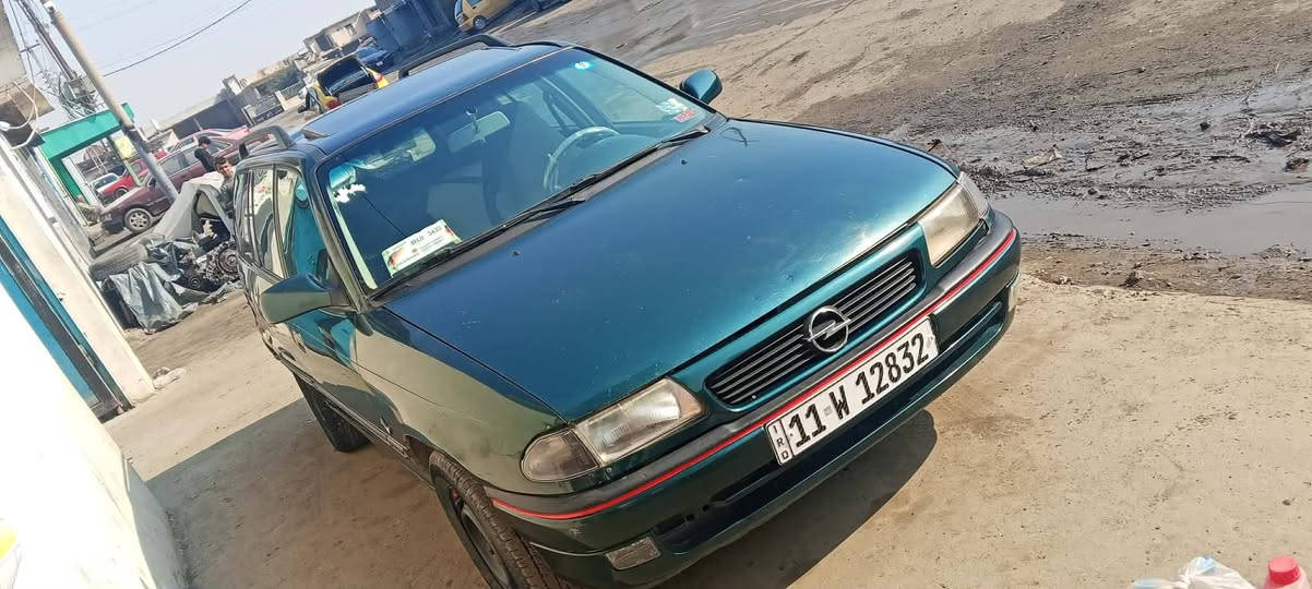 السلام عليكم
للبيع استره
كير توماتيك
محرك 16 نوزل 
موديل 1994
رقم بغداد جديد
سنويه لي 2031
هزه جديده
قفل مركزي
استيرن بور
يربكات
طخم تاير جديد
طخم جديد
باتري جديد
مكاني موصل
السعر51وبيها مجال قليل
رقم الهاتف
***********
