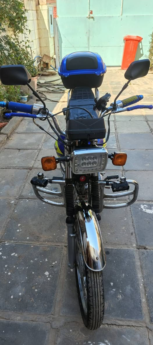 السلام عليكم بارت ٤كير للبيع  السعر ٥٥٠ وبي مجال قليل مكان العبيدي
للإستفسار الاتصال على الرقم ***********
مكلف بل نشر
