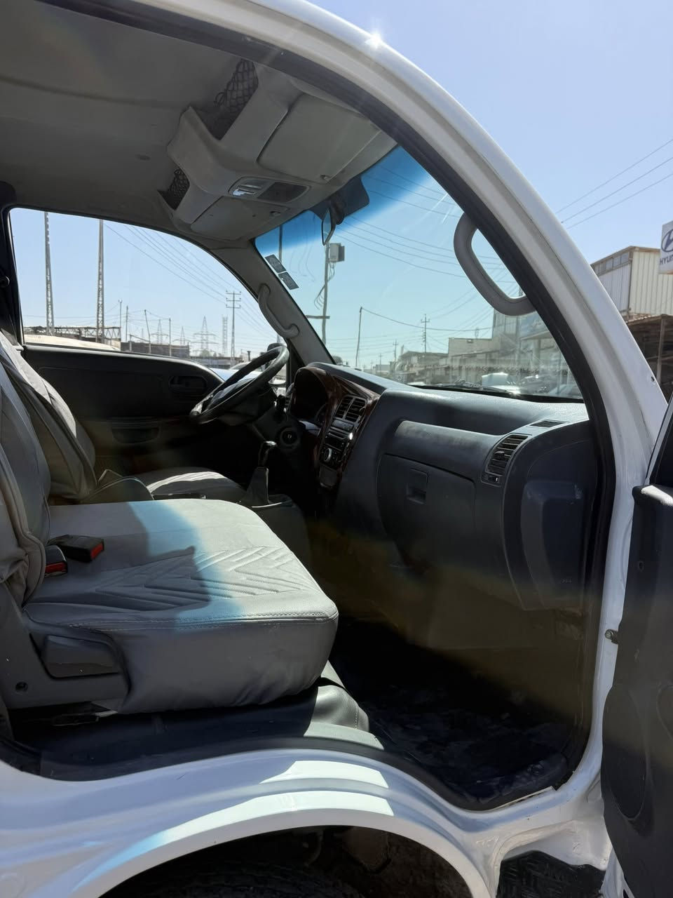 ‏السلام عليكم كيا حمل 2008 ‏محرك 3000 مفتوح جديد حداديه جديدة ‏محدث كل أغراضها اصلية سيارة معمرة تعمير مال جناي اغلاف بدي جديد ￼ رقم انكليزي￼السياره الف مذب عليها￼ مكان السيارة نجف ***********￼￼ السعر 90
