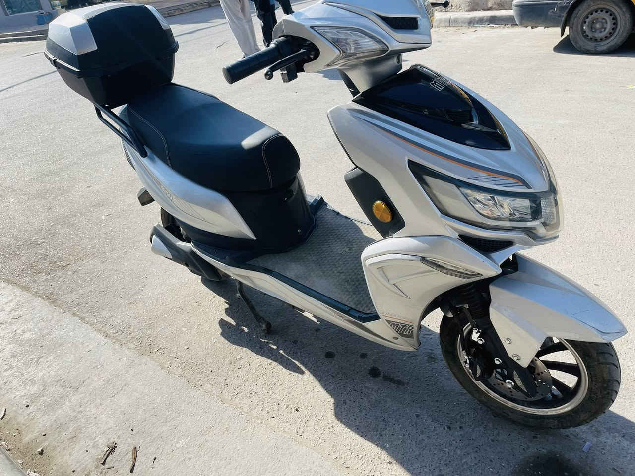 دراجه شحن للبيع
نوع mtr 

مسافت الشحنه الوحده 50 كيلو 
سرعه ٩٠ حقيقي 

***********
