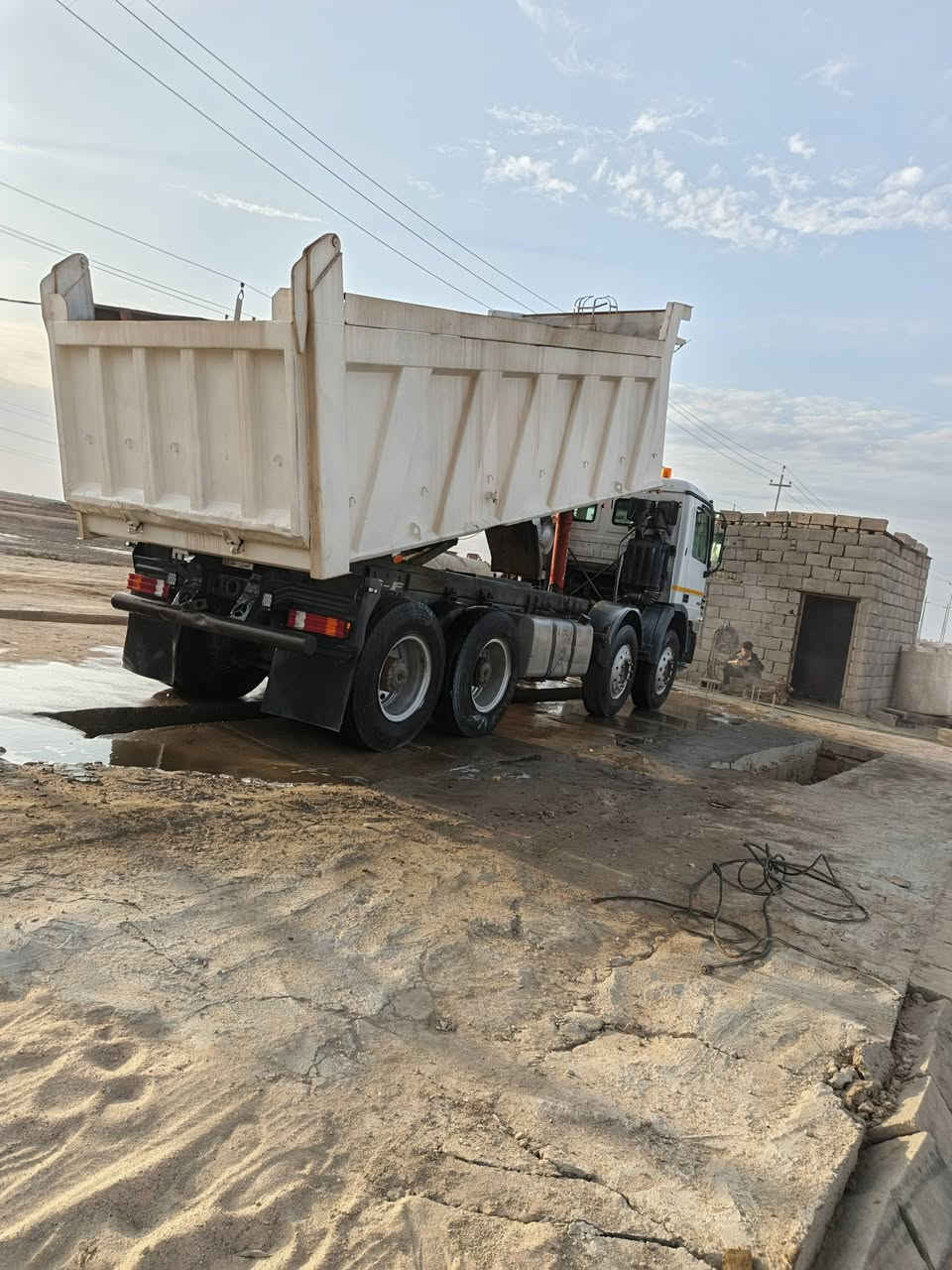 كتروز 2004دمعه كير عادي  210جديد مكينه لا تنقيص ولا تبخير حجم 44 6 سلندر  مجموعة نص جياف جديدة سيارة شيال سعر سياره ((460بيه مجال لشرايه)) ***********  رقم سياره بصره  مكان سياره با لبصره
