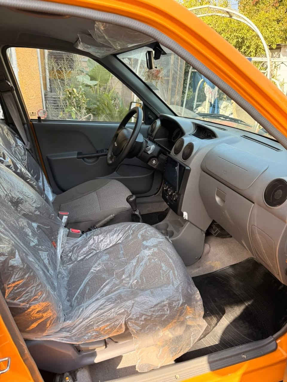 سلام عليكم سياره سايبا موديل ٢٥مرقم وجاهز بيه منظومه غاز مكفول كفاله عامه  من ضربه وصبغ وتبدبل سبيز مانازل ع وضع شركه سياره مال بيت استخذام شخصي ماشيه ٤ بعده زيرو مكان بغداد 
سعر ٨٢ بيه شي كلش بسيط
***********
