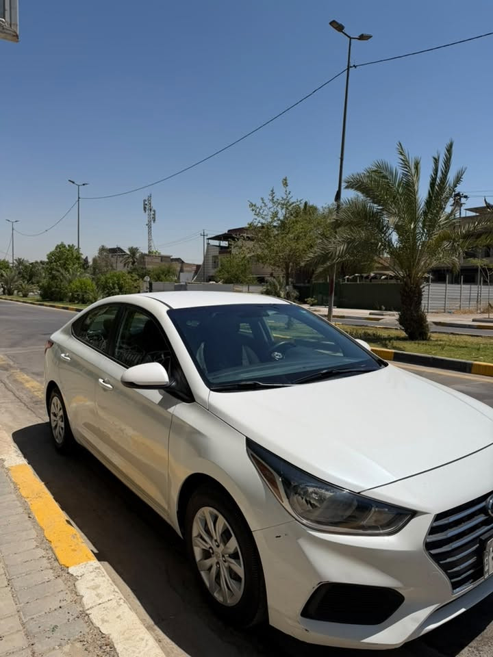 السلام عليكم
للبيع 
اكسنت 2021 وارد امريكي حادثها موضح بالصور وياها سونار مرفق بالصور كير ومحرك مكفولات السيارة بدون ايرباكات بدون دواخل 
محرك 1600 دوش ✅  تبريد ثلج ❄️
بقية مواصفات الاكسنت المعروفة ماشية 81 mile 
للملاحظة السيارة كله دهن اصلي وبانزين محسن 
وبيها طخة بسيطة بالجاملغ مال سايق مثل ما موضح بالصور وباقي التفاصيل موضحة بالسونار
رقم اربيل تحويل او وكالة
مكاني بغداد البياع 
السعر 115$ وبيها مجال
للاتصال ***********

