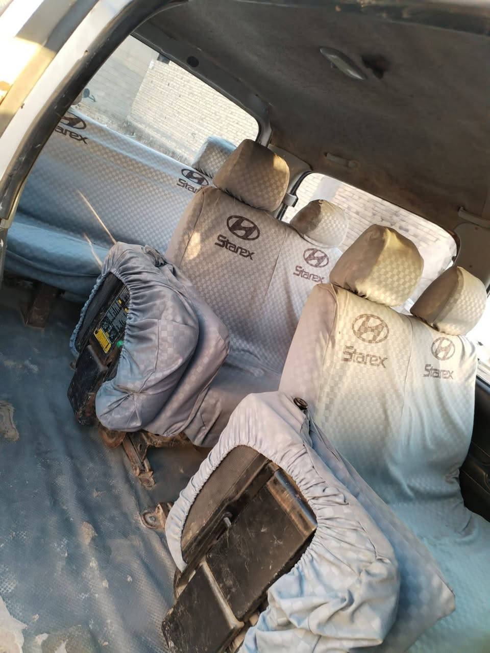 ستاركس رقم واسط اجره مكانها بغداد شرط التحويل سعر 40وبيها مجال خيط بخار بدون تنقيص شواصي اماميه نظيفه الورى واحد معمر الاتصال على الرقم ***********مو شراي لاتخابر ولاتكسر حلال مسلم
