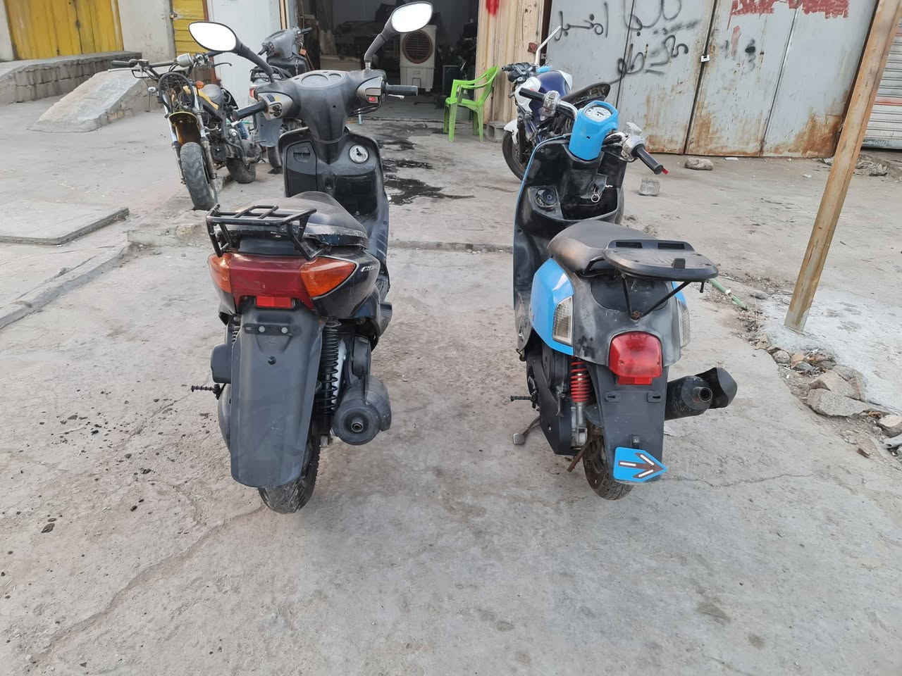 السلام عليكم اخوان دراجتين للبيع بوليس نقص دشبول وسكنس سرعه 110ترايش ولغد جه اليسرا بي كسروالباقي مكفولات مكاين ناعمه سلف هندربأي وقت والي يحب يستفسر***********
