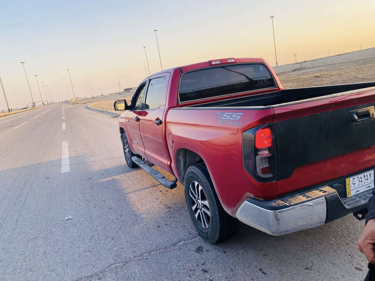 تويوتا تندرا 2019 للبيع حادثه جاملغ امامي مكان السياره ديوانيه البدير سياره جاهزه وجديده للاستفسار *********** رقم الشاصي اول تعليق
