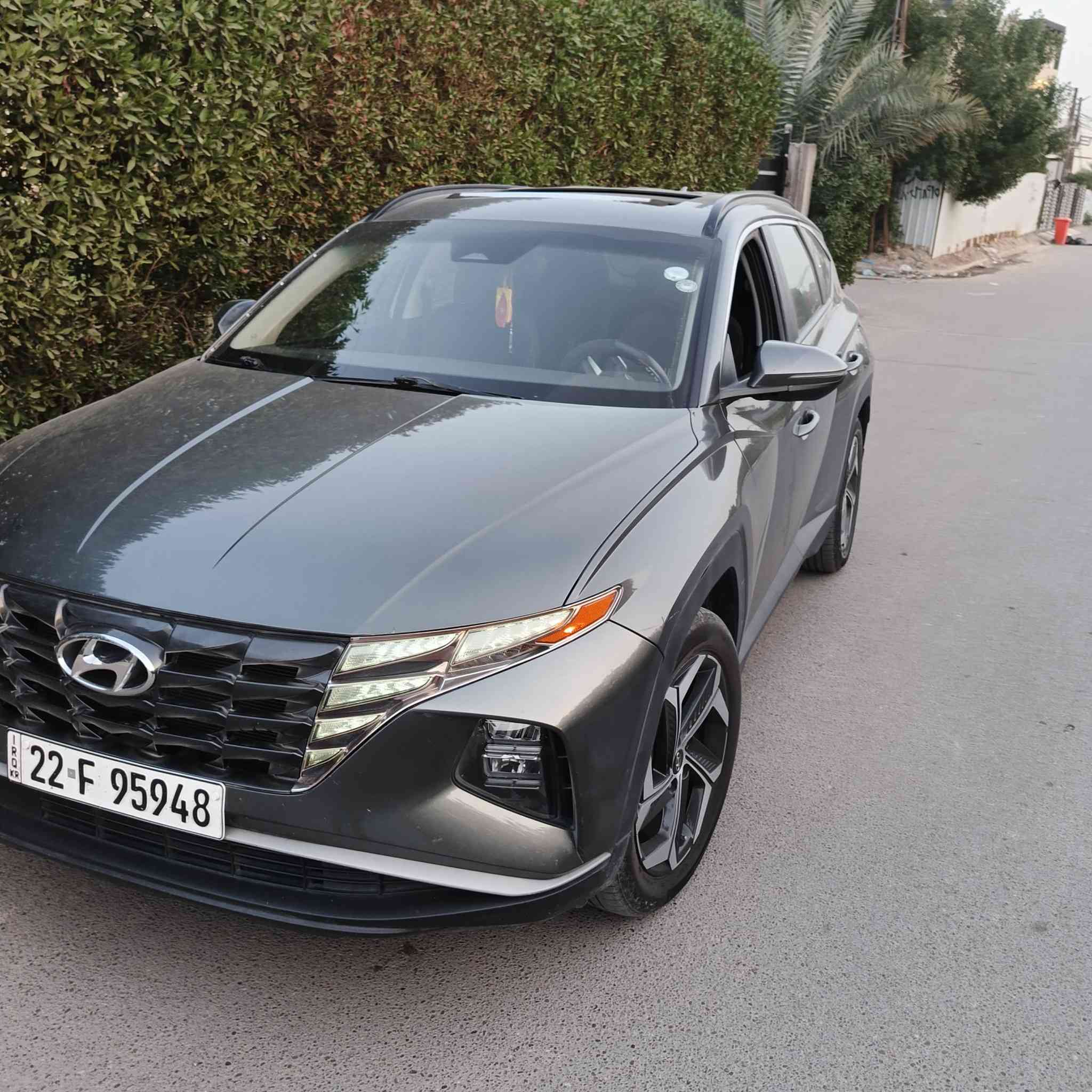 سلام عليكم للبيع توسان 2022 فئة SEL
نص فول 
مواصفات:
.بصمة دخول ذكي تشغيل عن بعد
. تريحب انارة ب ليدات 
. انارة داخلية مخفيه
. كشن كهرباء تدفئة
. صندوق كهرباء
. فتحة سقف
. عداد شاشة مع اشكال متغيرة
. اوتو هول
. رادارات 360
. سياقة ذاتية مع تحديد مسافة امامية
. اشاير ب لمري
. تبريد شاشة قطعتين 
وبعد هواي مواصفات
ضرر: جاملغ مبدل ومصبوغ وباب خلفي مصلح بارد مع صبغ فقط بدون معجون وشبر من بنيد تكحيل كارت
سعر 190 وبي مجال ⛔
رقم اربيل شرط تحويل 
عنوان بغداد الدورة
الاستفسار ***********
