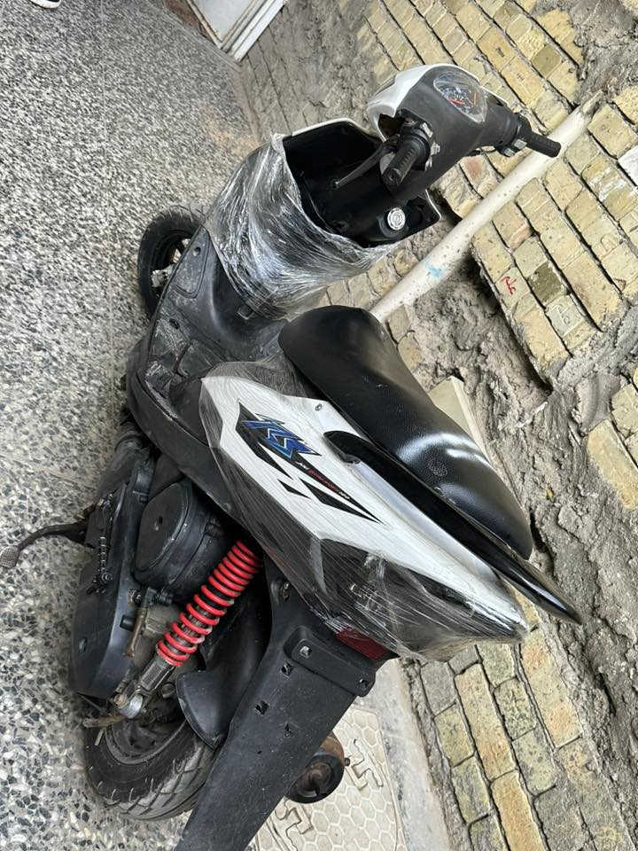 السلام عليكم دراجه ماكس عدله للبيع دراجه هندر سلف شلعه معدل بيهه مرات دخانه بيضه وتكطع خير من الله دراجه مكاني بغداد البلديات الضباط ***********
السعر 425بيهه مجال قليل
