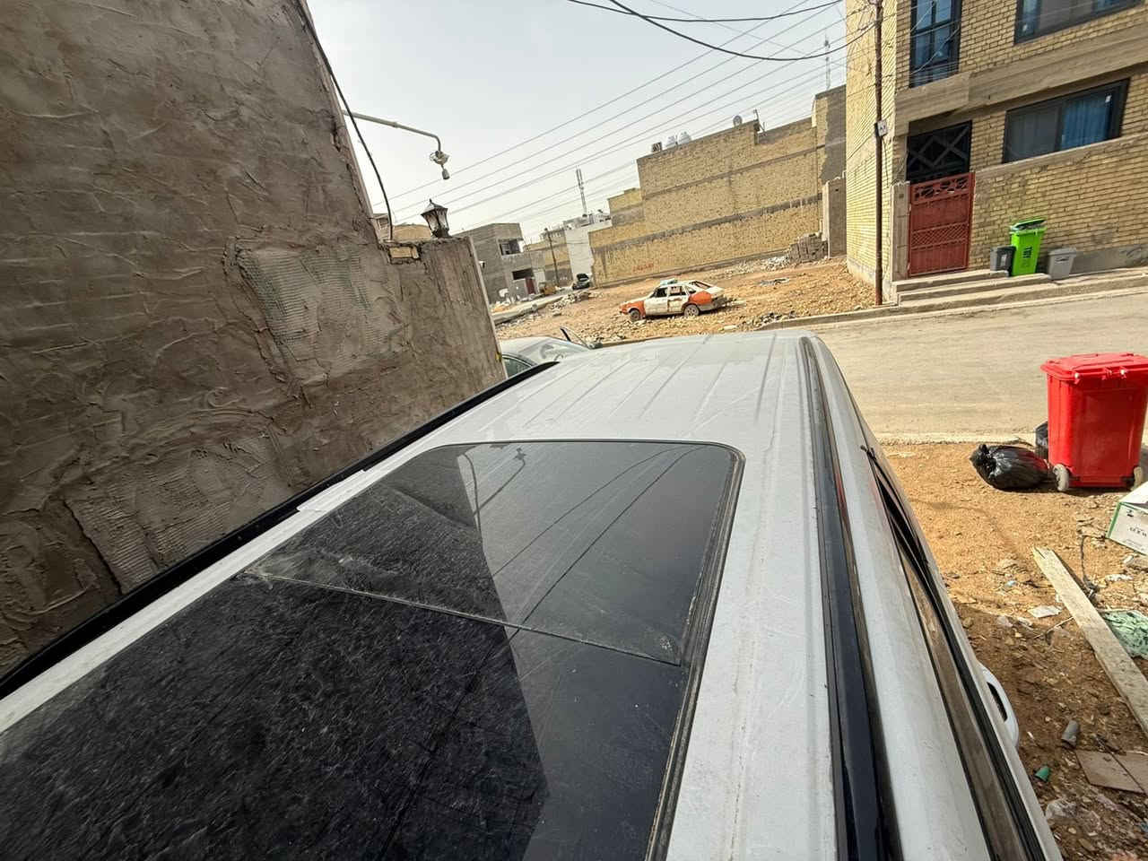 السلام عليكم
اخوان الحلال راحلكم فدوه 
هيه واكفه السياره وكبت يجفيكم الشر
الحمد لله على كل حال
الحرك صار فقط بلبجم
هيه فئه rst فول موصفات
مكينته 5300
رقم بغداد بسمي
وكير ومحرك عل اكثر مابيهم شي
ف اريد نصيحتكم ابيع لو اصلح
واذا ابيع اشكد توصل الي تفيده على هل حطه 
اذا وصلت سعر زين ابيع
***********
