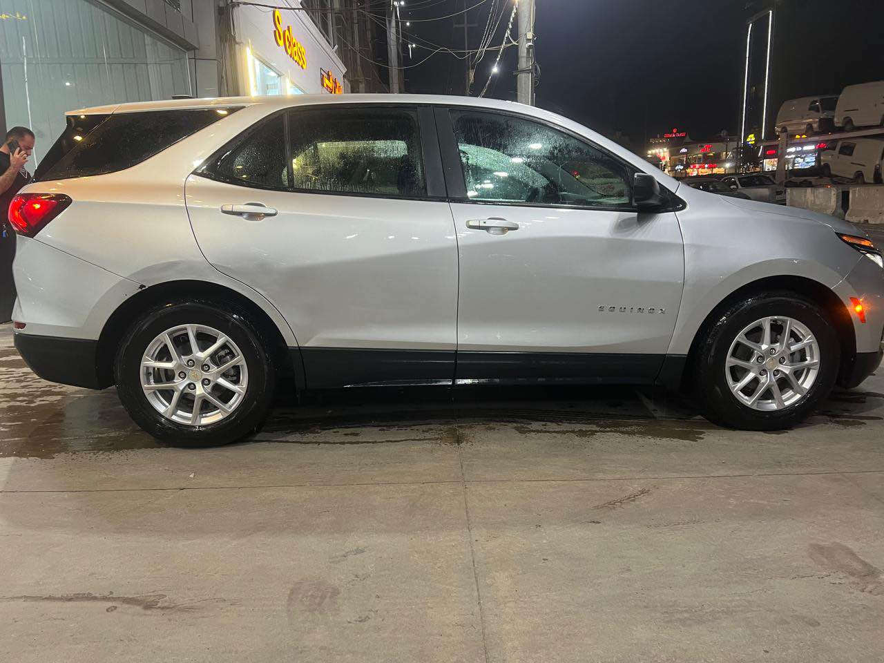 شوفرليت كوينكس موديل 2022 رقم اربيل سنوية باسمي السيارة تخم تاير جديد بطارية جديدة صدر امامي وخلفي بلاد شركة السيارة خير من الله عارضها ب165 ورقة وبيها مجال مكان السيارة مجمع بسماية السكني ماشية لحد الان 112 كيلو متر وليس ميل 
بيها جراد بخشم البنيد ايرباكات بردة طاكة 
كشنات مخمل تشغيل بصمة للاستفسار التواصل عبر الواتساب فقط *********** بغداد, العراق
