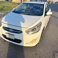 اكسنت خليجي • ١٦٠٠ سي سي • فتحة سقف