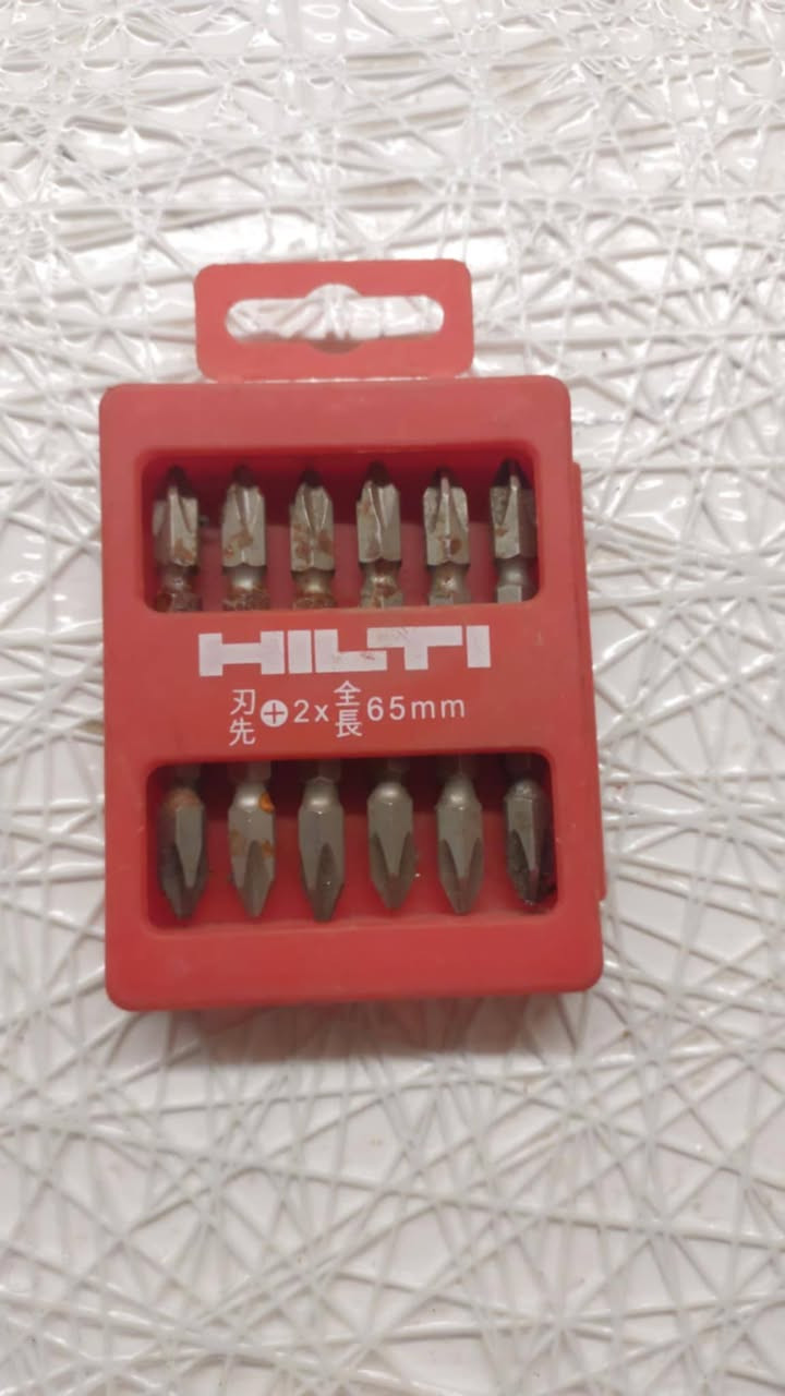 السلام عليكم عدد اصلي للبيع السعر والحجز على الواتساب او الخاص *********** يتوفر توصيل
