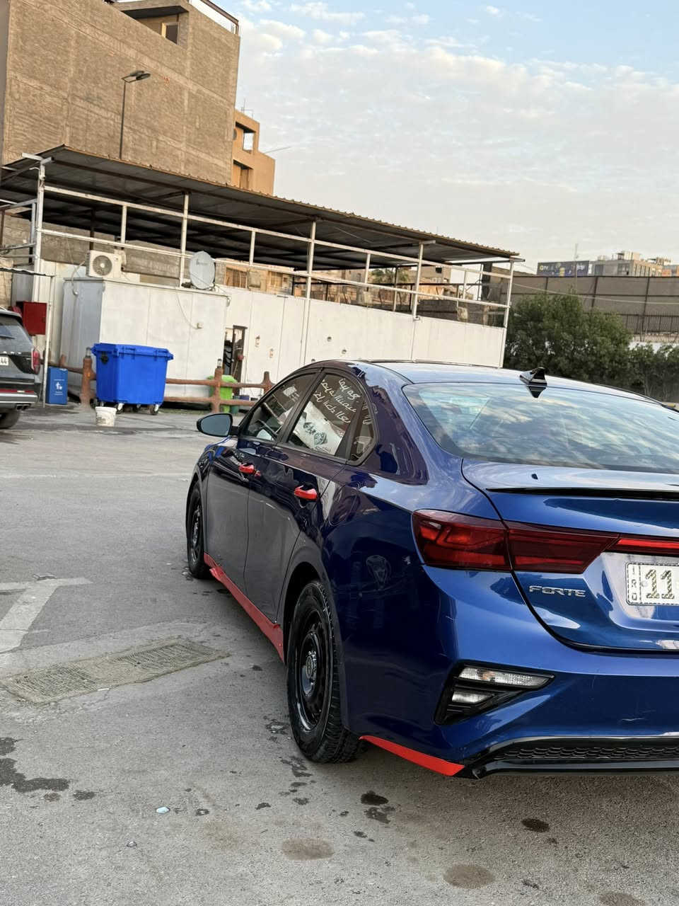 السلام عليكم كيا فورتي 2019 ماشيه 92ميل كير مكينه مكفولات حادثه موضح بلصوره رقم دولي ثاني يوم تحويل
السعر 126$وبيهه مجال قليل مكان السياره بغداد الكراده رقم الهاتف ***********
