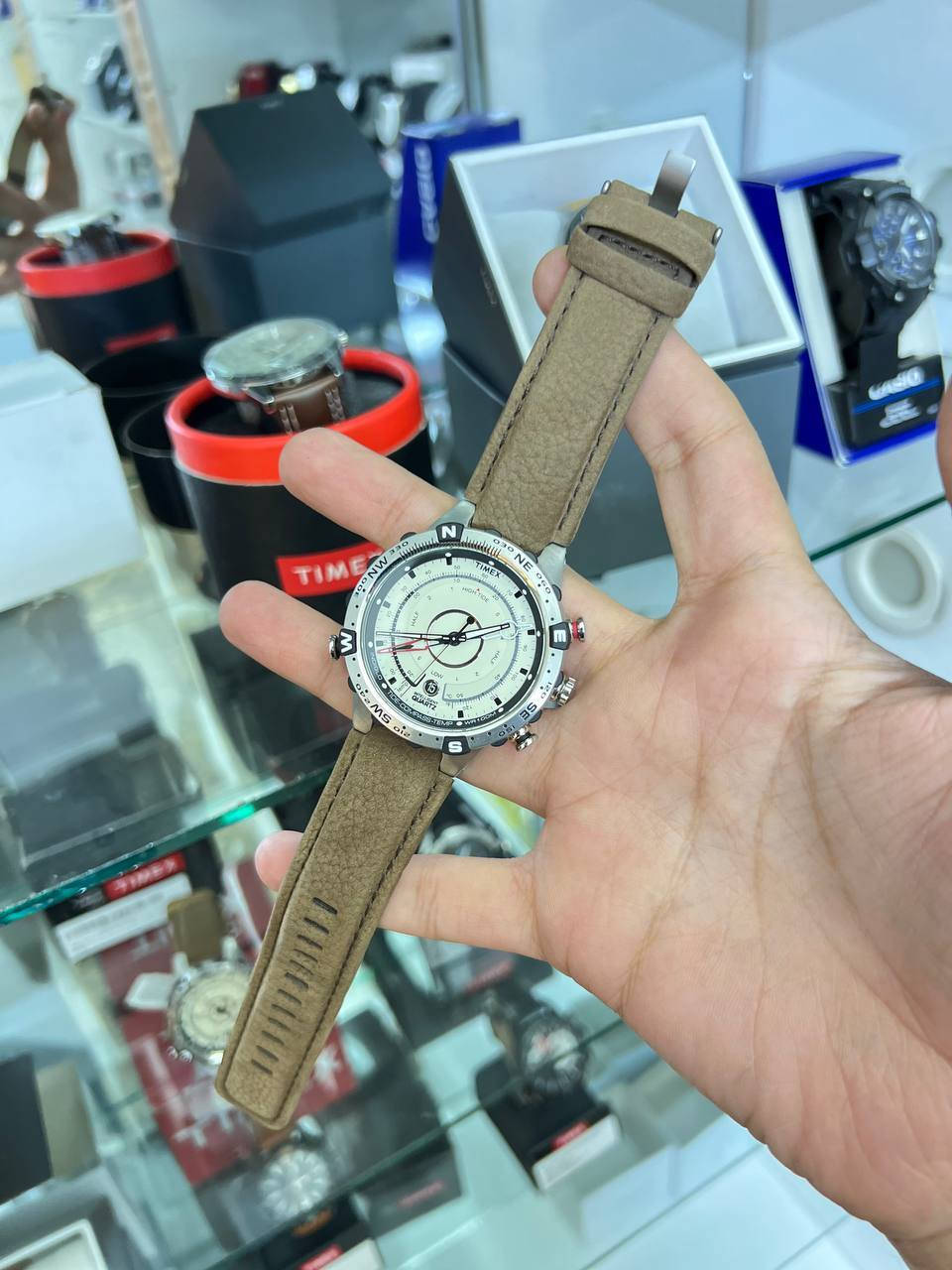 تايمكس انتلجنت
بحالة الجديد / ضمان 6 اشهر
قطر الساعة 45 / سير جلد شامواه
للاستفسار *********** واتساب
العنوان / م الصدر - شارع الداخل ق12
تليكرام - https://t.me/OscarForWatches
#اوسكار #الاصلي_والمضمون_فقط
