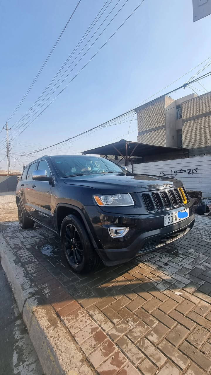 السلام عليكم جيب لاريدو موديل 14
تو ويل 
رقم انكليزي الجديد بأسمي  
ماشيه 150الف مايل 
مواصفات عاديه 
تشغيل عن بعد 
شفتات ستيرن 
كشن كهرباء 
تخم تاير
سياره مسويلهه ادامه كامله 
من منضومه بنزين نوزلات حاويه بلكات اوتو لايت عبوه بنزين اصلي وكاله موبر 
مبدل فلتر ودهن الكير صدر امامي خلفي يعني كيرمحرك صدر كله جاهز سياره صورهه وصور الحادث كدامك 
صبغ جاملغات اماميه وبنيد 
ضرر بدايه شاصي امامي ايمن. 
السعر 157 وبيهه مجال بسيط 
المكان بغداد /حي البتول 
للاتصال ***********.
(واعتذر من الرد عالخاص) 
اعتذر من الرد عالخاص 
اذا ماعجبك السعر اذكرنا بكلمه طيبه وكلشي موجود بالسوك
